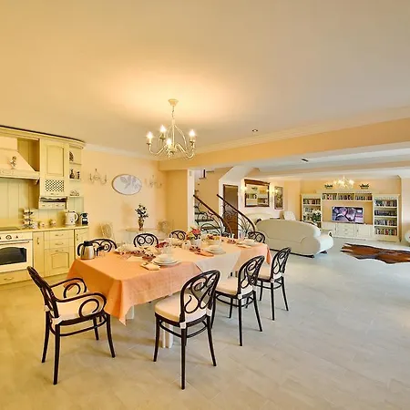 Villas Sanda * Balchik